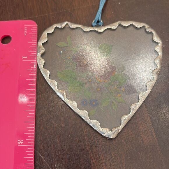 Heart with pink flower window hanger - Picture 3 of 4